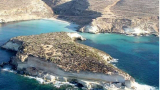 Iniziata la sistemazione della Spiaggia dei Conigli